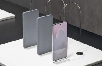 Samsung’s Absurdly Skinny Galaxy S25 Edge Can Lower Cake—for $1,100